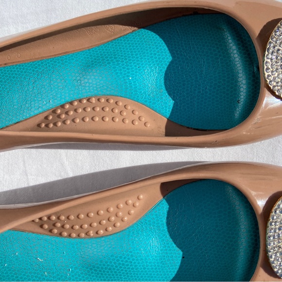 Oka B glossy chai color ballet flats with silver disc detail - Picture 6 of 9